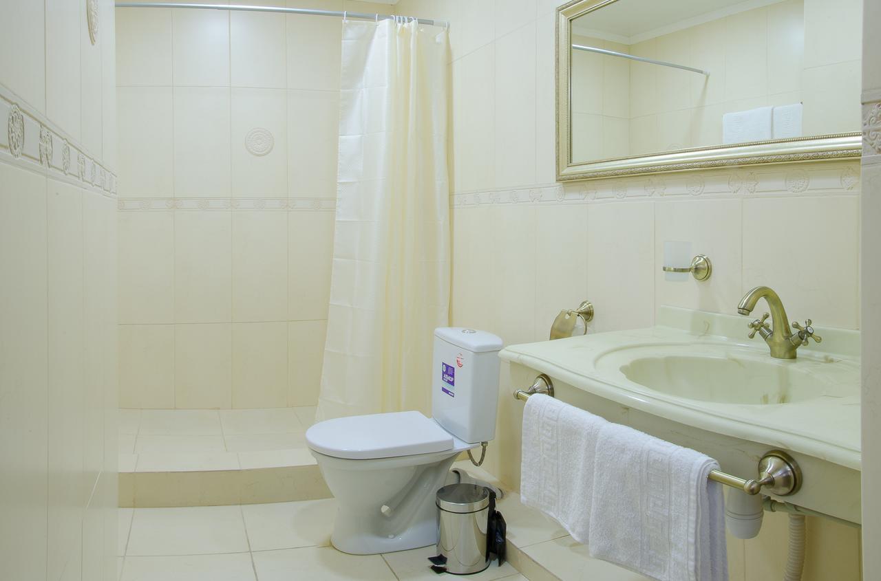 בורובויה Hotel Complex Insar מראה חיצוני תמונה